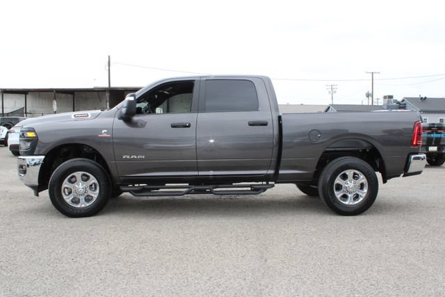 Used 2025 RAM 3500 Big Horn AWD/4WD image 18