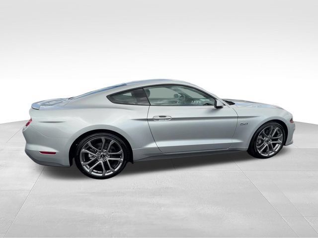 Used 2018 Ford Mustang GT Premium w/ Equipment Group 401A RWD image 7