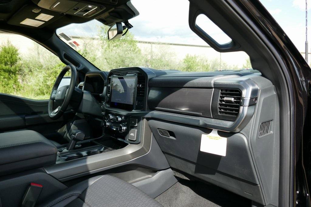 New 2025 Ford F150 Lariat w/ Equipment Group 501A Mid image 11