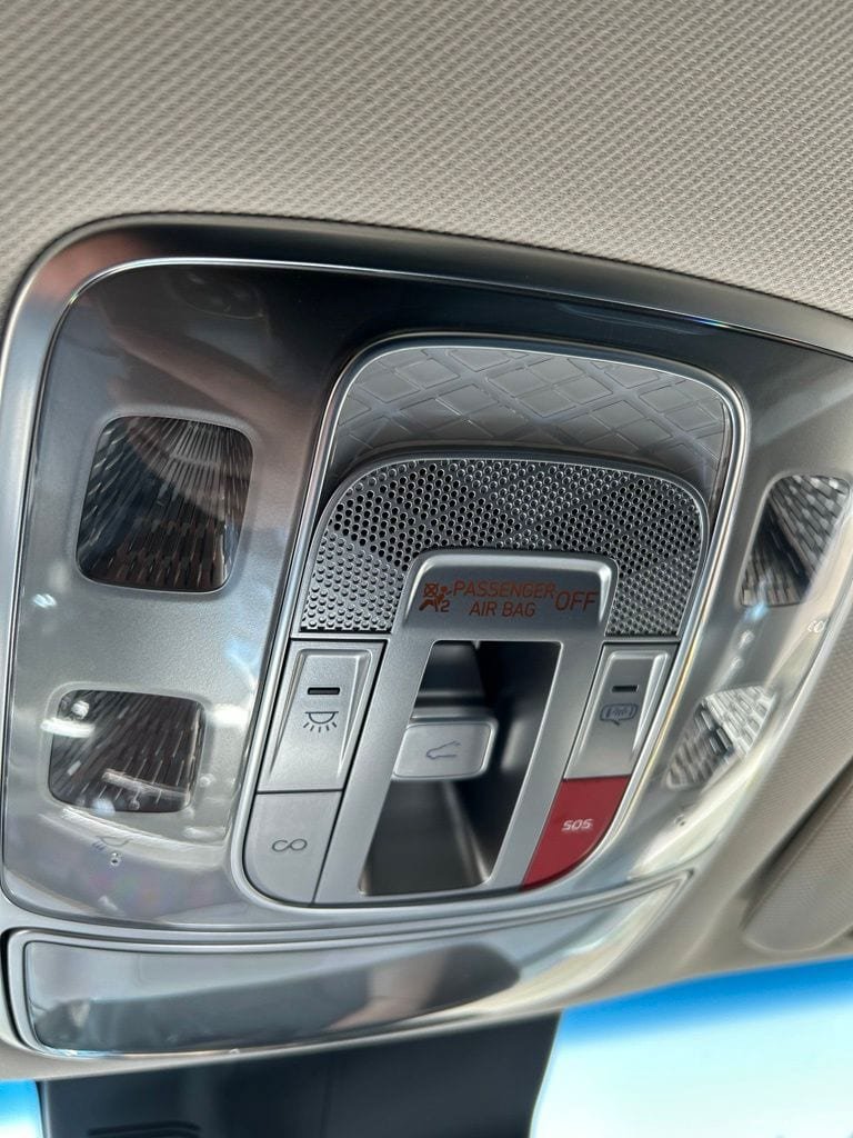 New 2027 Genesis GV70 2.5T Select AWD/4WD image 30