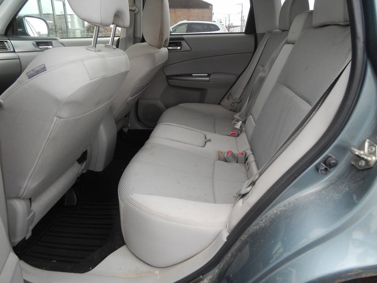 Used 2013 Subaru Forester 2.5X Premium w/ All-Weather Pkg AWD/4WD image 29