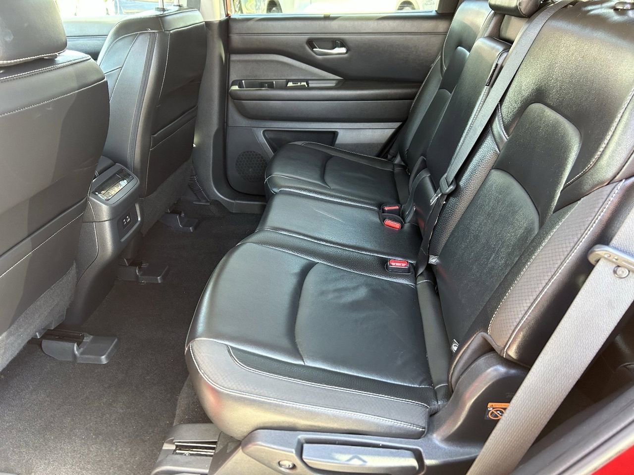 Certified 2023 Nissan Pathfinder SL AWD/4WD image 16