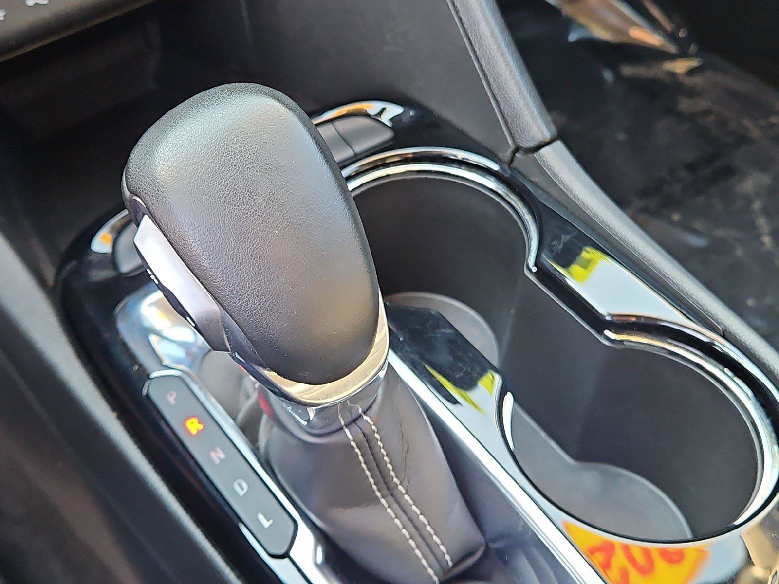 Used 2024 Buick Encore GX Sport Touring FWD image 30