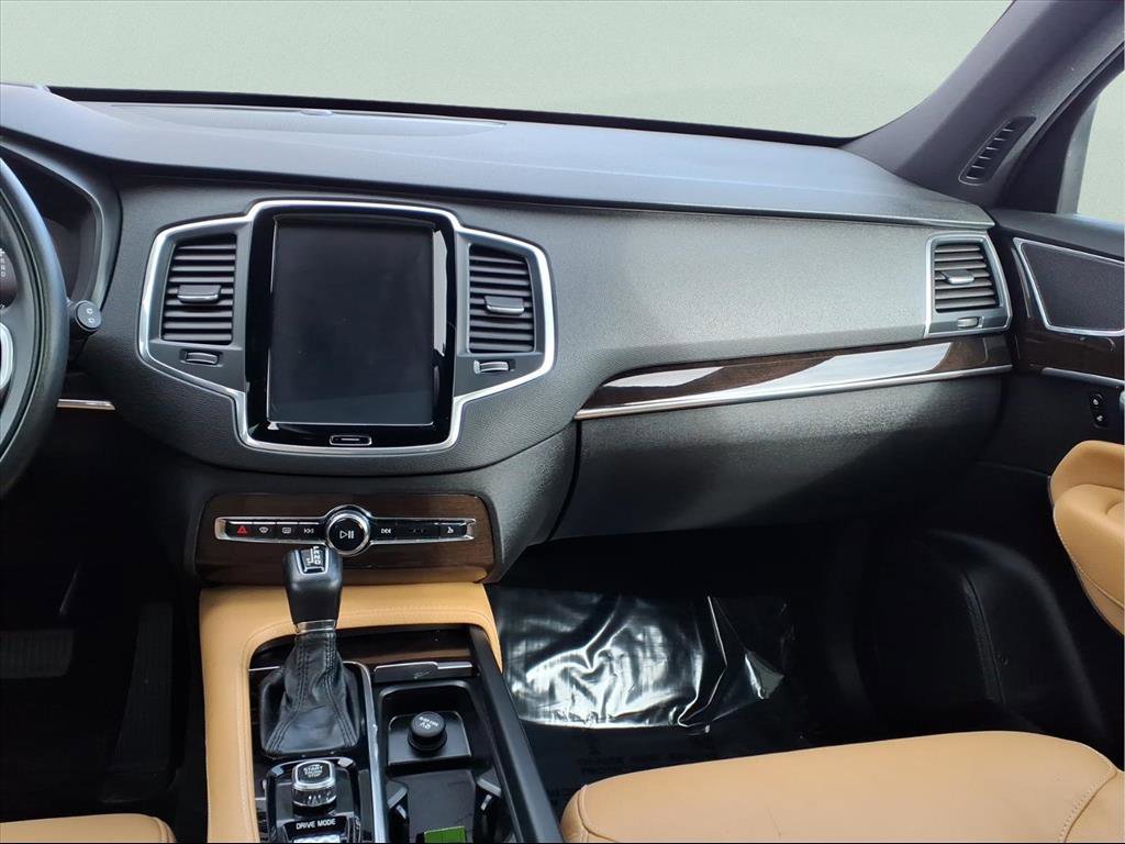 Used 2019 Volvo XC90 T6 Momentum w/ Advanced Package image 14
