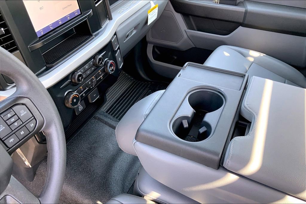 New 2023 Ford F350 XL w/ XL Chrome Package image 7