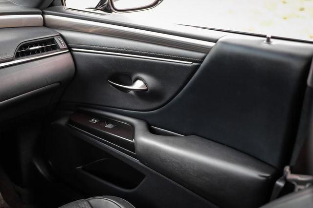 Used 2019 Lexus ES 350 F Sport w/ Accessory Package 2 FWD image 41
