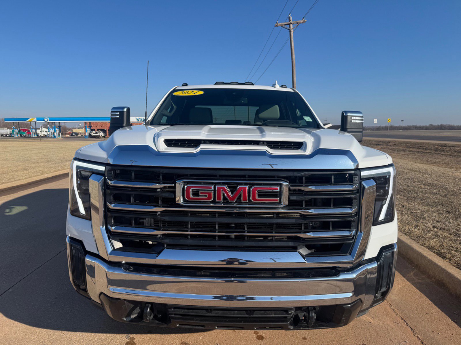 Used 2024 GMC Sierra 3500 SLT w/ SLT Convenience Package image 8