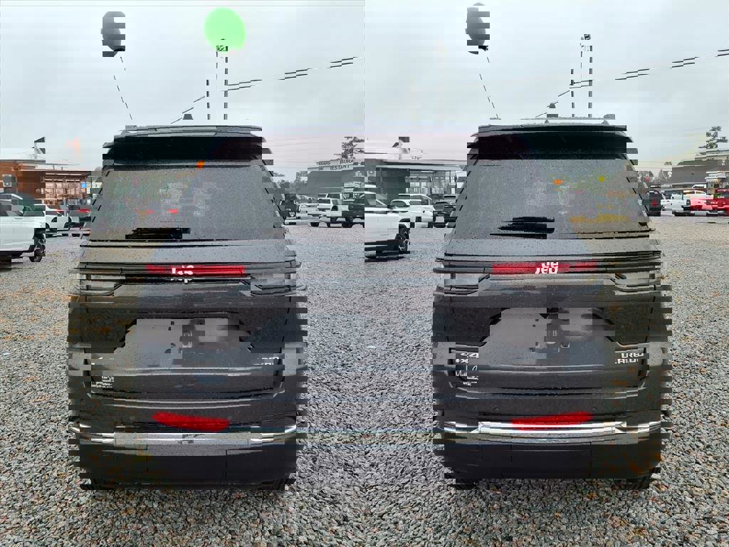 New 2025 Jeep Grand Cherokee Laredo X image 2