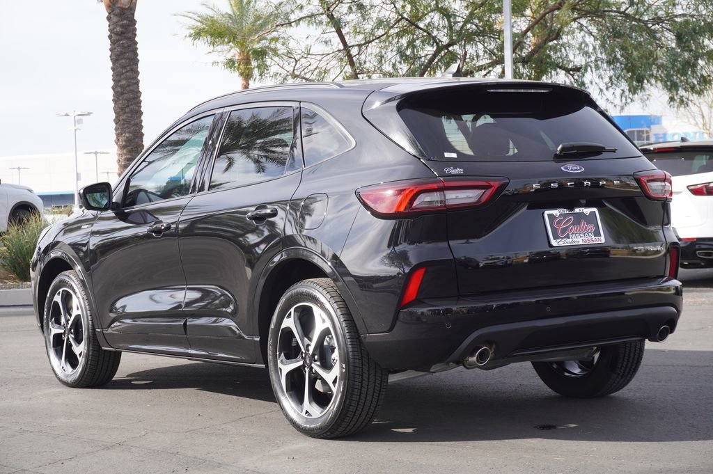 Used 2024 Ford Escape ST-Line Select w/ Tech Pack #2 image 3