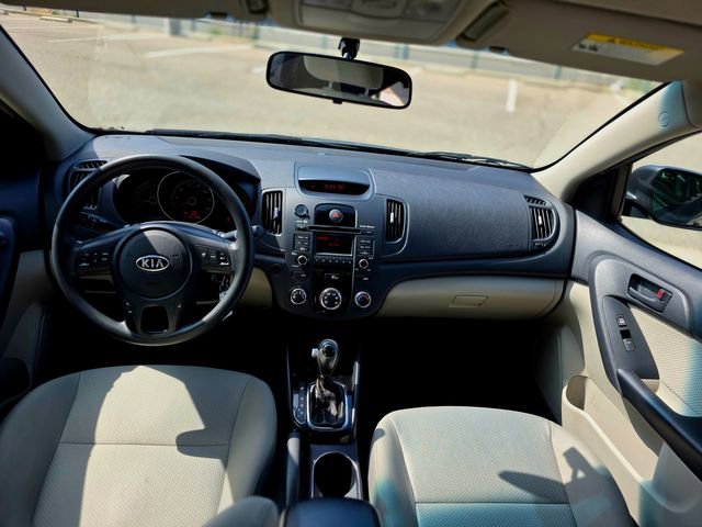 Used 2012 Kia Forte EX image 18