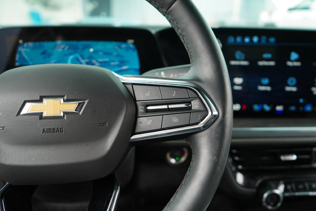 Used 2025 Chevrolet Tahoe Premier AWD/4WD image 30