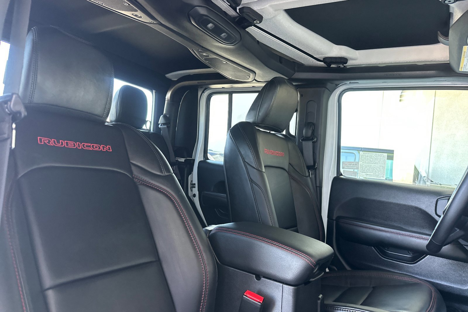 New 2025 Jeep Gladiator Rubicon image 16