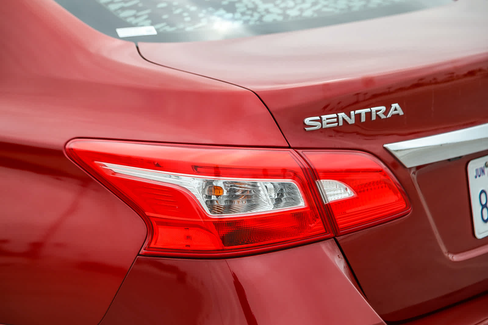Used 2018 Nissan Sentra SV FWD image 9