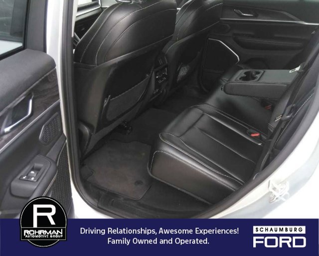 Used 2024 Jeep Grand Cherokee Limited 4xe AWD/4WD image 5