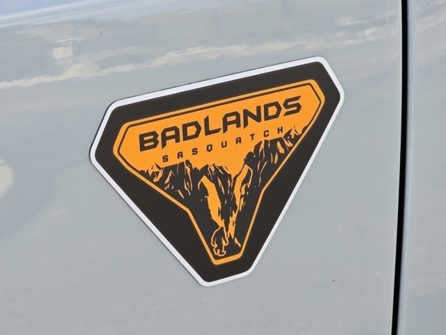 Used 2024 Ford Bronco Badlands image 31