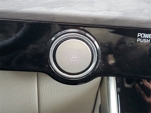 Certified 2023 Kia Carnival EX image 25