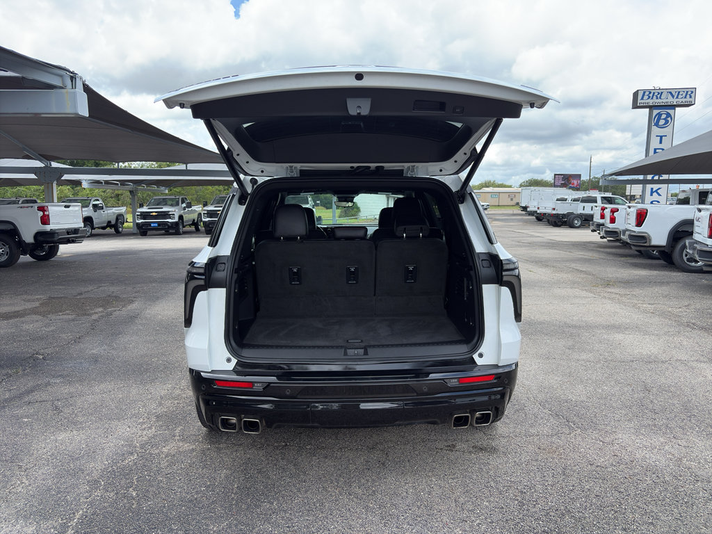 Used 2024 Chevrolet Traverse RS FWD image 7