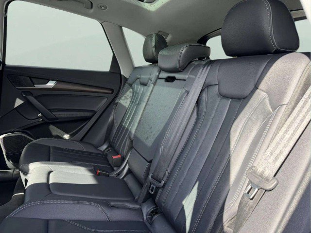 Certified 2025 Audi Q5 2.0T Premium Plus w/ Premium Plus Package image 21