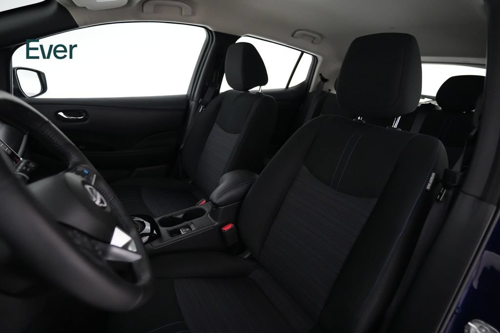 Used 2025 Nissan Leaf SV Plus FWD image 4