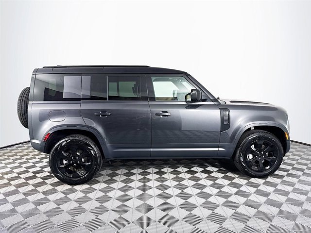 New 2026 Land Rover Defender 110 S image 4