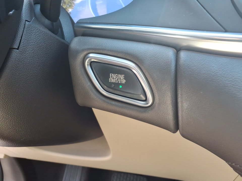 Used 2019 Buick LaCrosse Essence w/ Sun and Shade Package image 15
