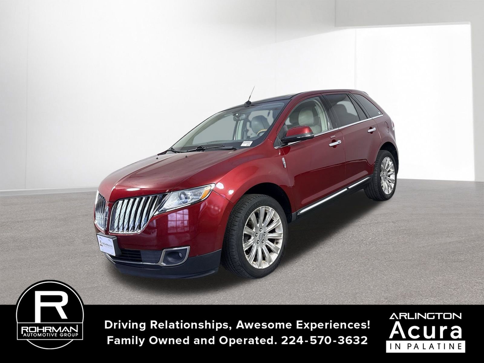 Used 2013 Lincoln MKX AWD image 2