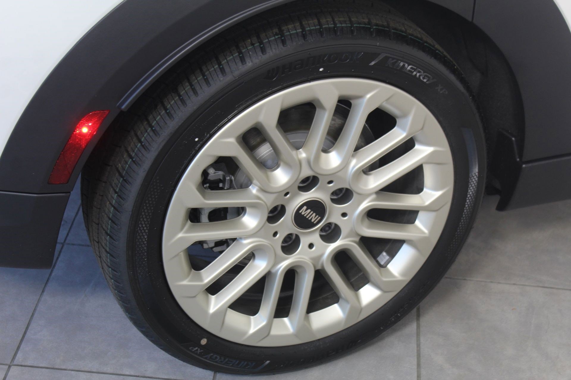 Certified 2025 MINI Cooper S image 10