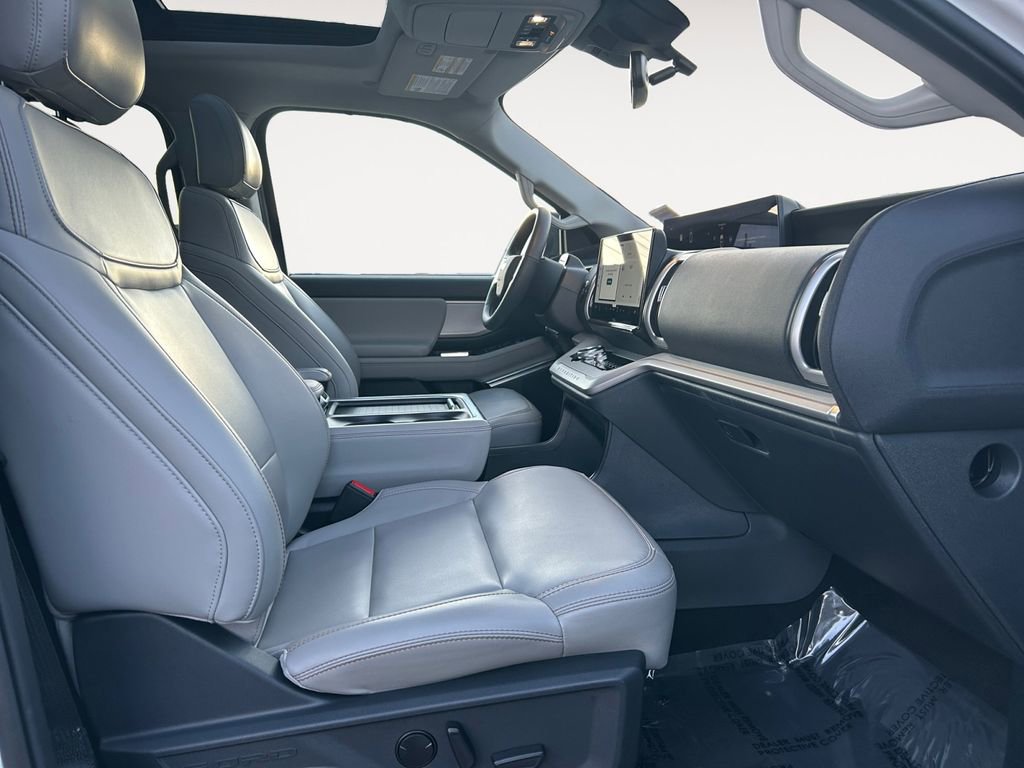 Used 2025 Ford Expedition Max Active image 10