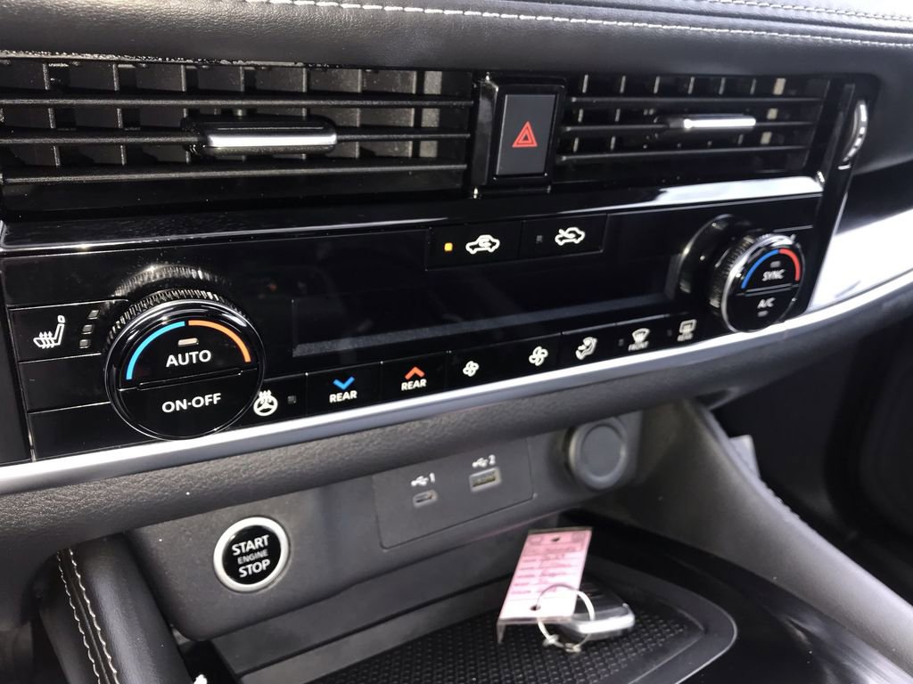 Used 2023 Nissan Rogue SL w/ SL Premium Package AWD/4WD image 19