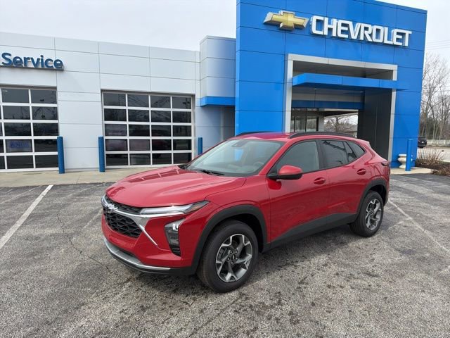 New 2026 Chevrolet Trax LT w/ Driver Confidence Package FWD image 2