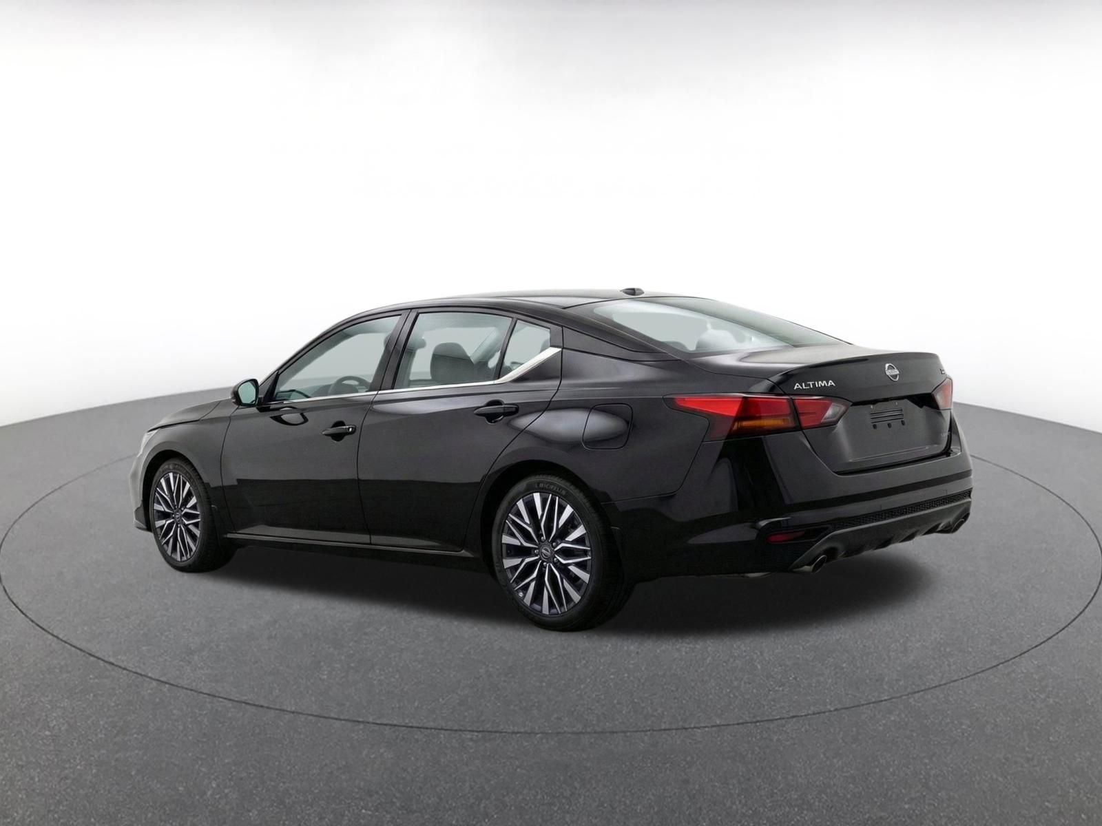 Used 2026 Nissan Altima 2.5 SV FWD image 6