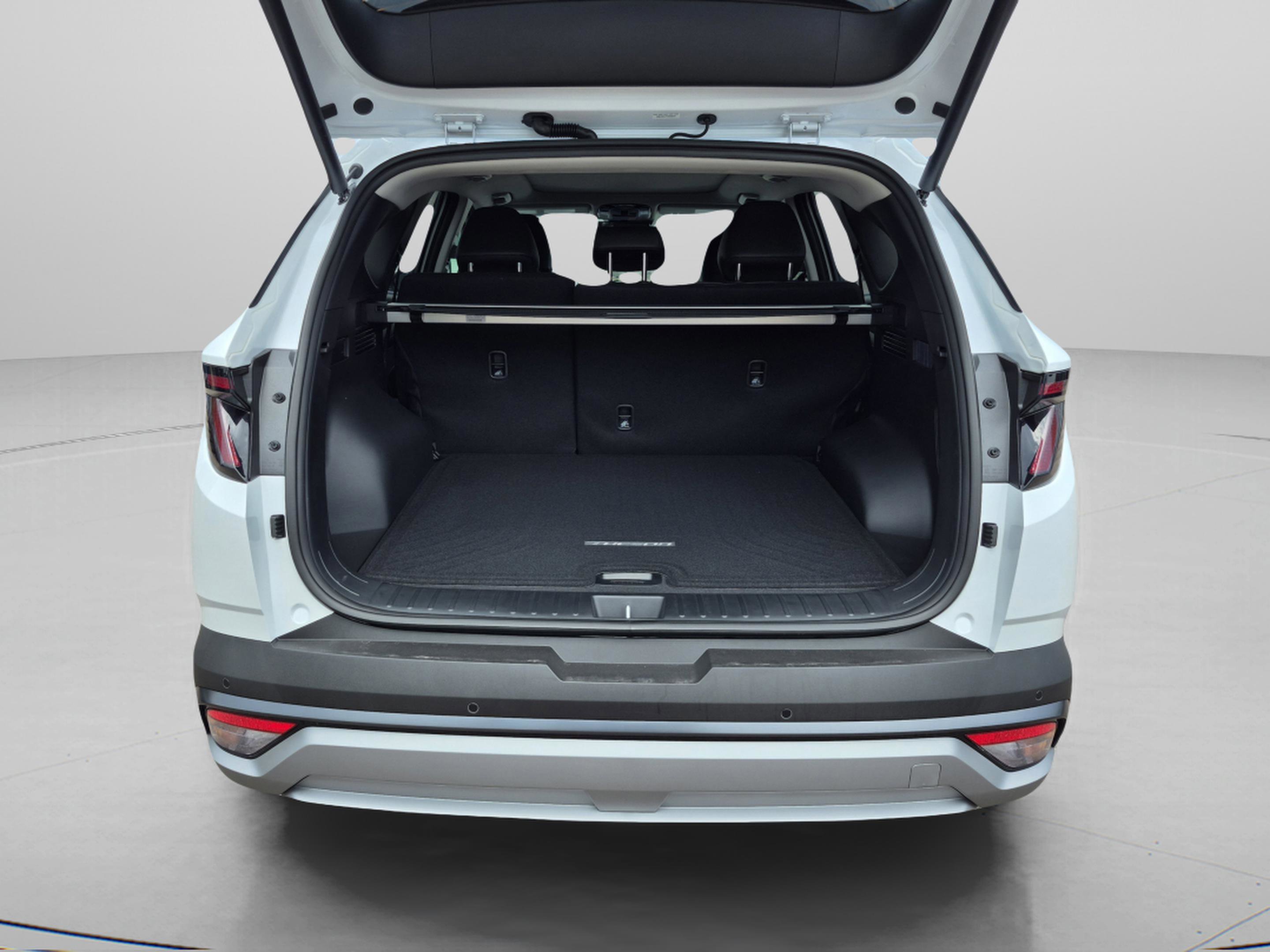 New 2026 Hyundai Tucson Limited AWD/4WD image 9