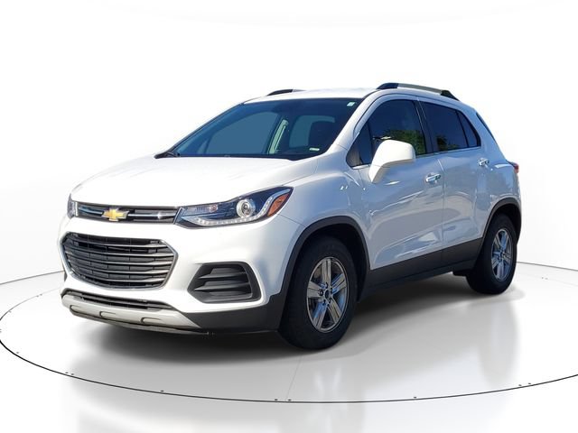 Used 2018 Chevrolet Trax LT w/ LT Convenience Package FWD image 2
