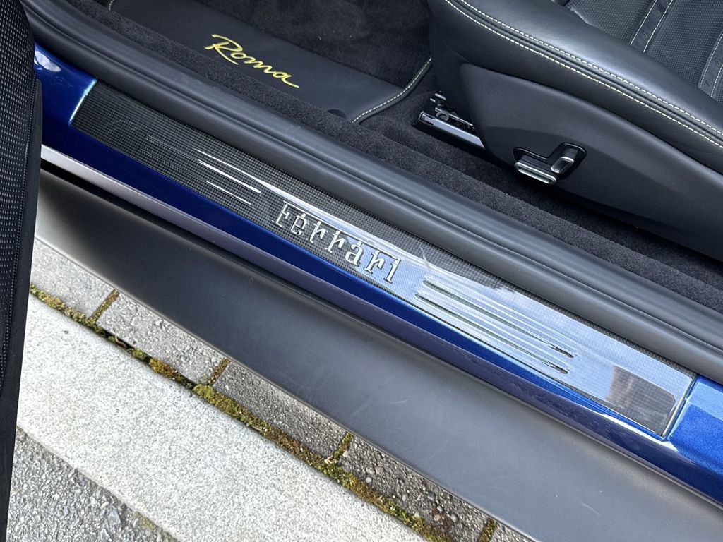 Used 2023 Ferrari Roma image 30
