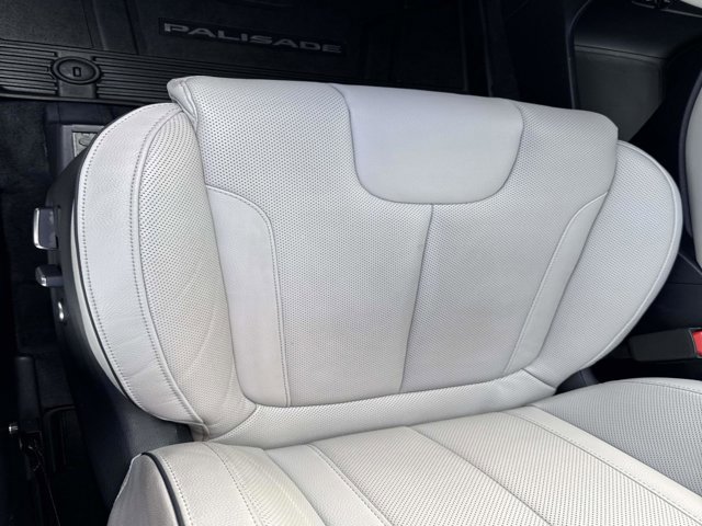 Used 2024 Hyundai Palisade Limited image 11