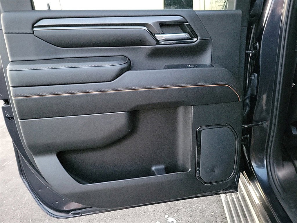 Used 2024 GMC Sierra 3500 AT4 w/ AT4 Premium Plus Package image 23