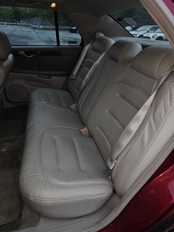 Used 2002 Cadillac De Ville w/ Comfort/Convenience Pkg FWD image 11