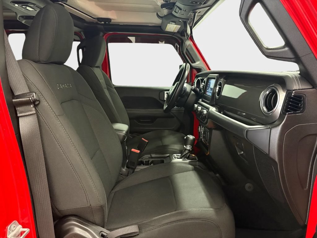 Used 2019 Jeep Wrangler Unlimited Sahara w/ Safety Group AWD/4WD image 26