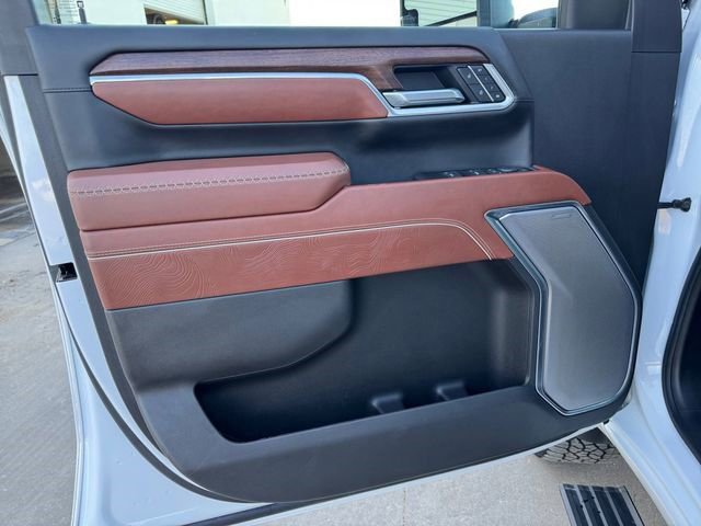 Certified 2025 GMC Sierra 2500 Denali Ultimate AWD/4WD image 4