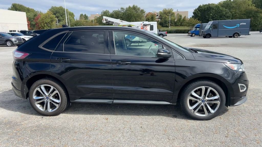 Used 2018 Ford Edge Sport w/ Technology Package image 11