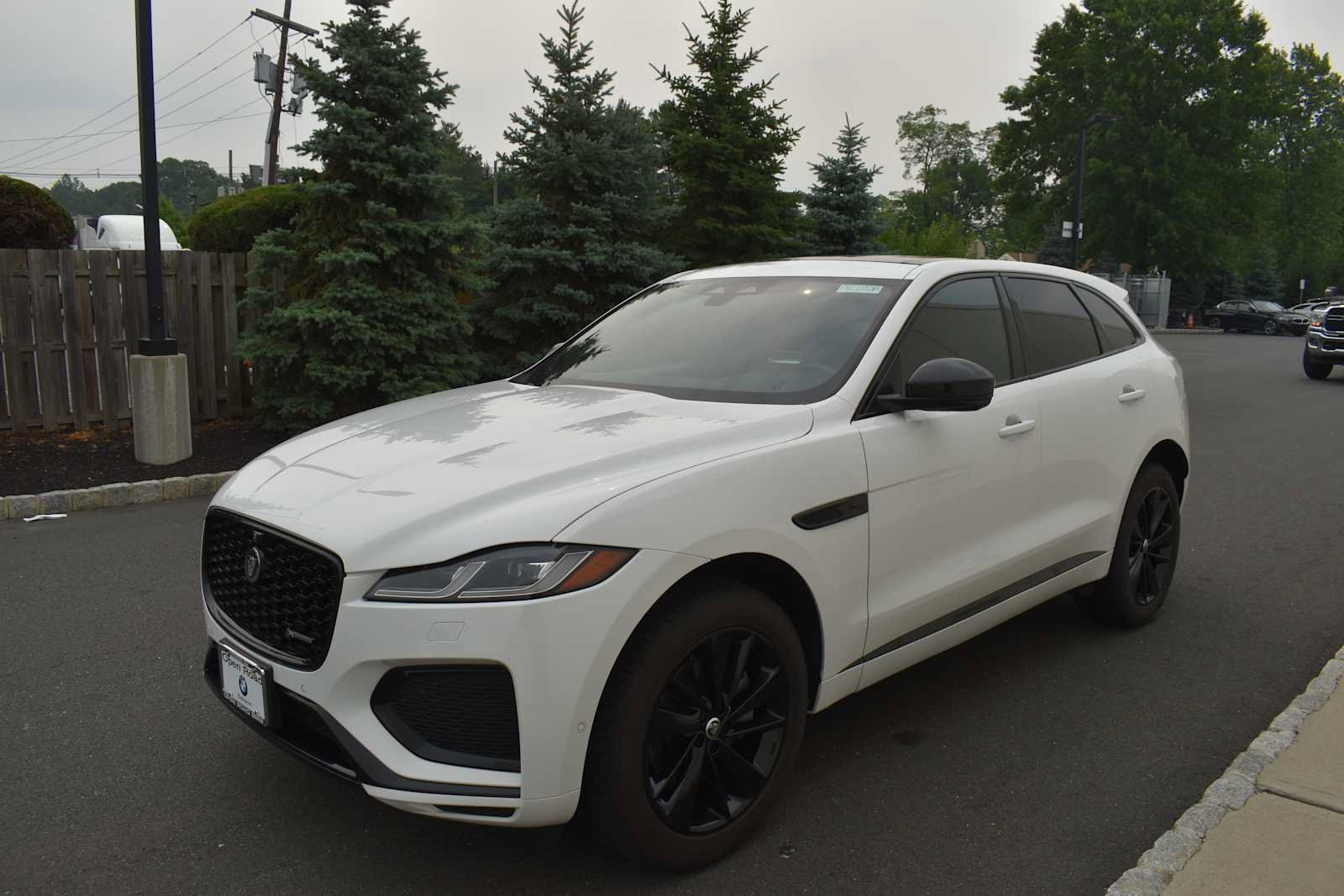 Used 2024 Jaguar F-PACE R-Dynamic S AWD/4WD image 3