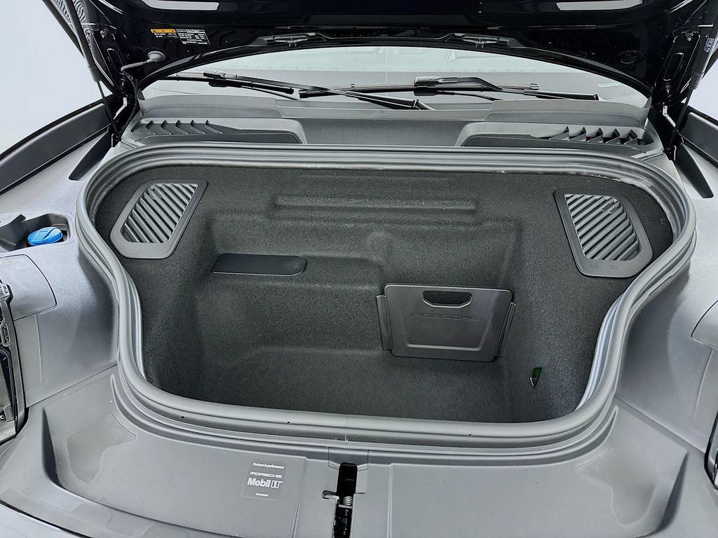 New 2026 Porsche Macan GTS Electric AWD/4WD image 32