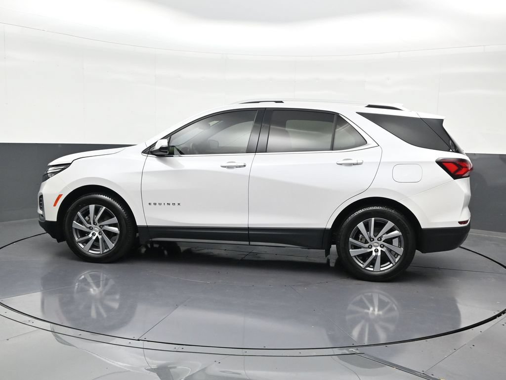 Used 2024 Chevrolet Equinox Premier FWD image 2