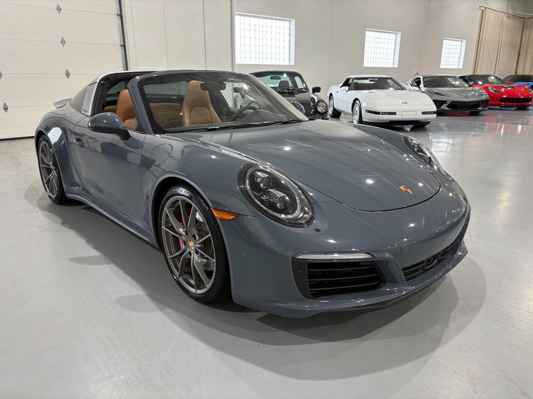 Used 2017 Porsche 911 Targa 4S AWD/4WD image 9