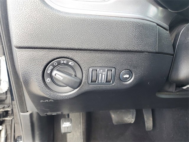 Used 2023 Dodge Charger SXT image 14