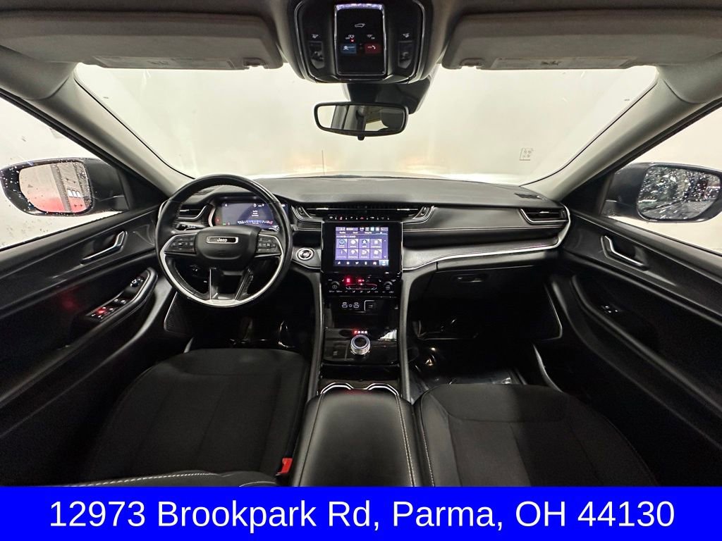 Used 2022 Jeep Grand Cherokee L Laredo w/ Luxury Tech Group I AWD/4WD image 26