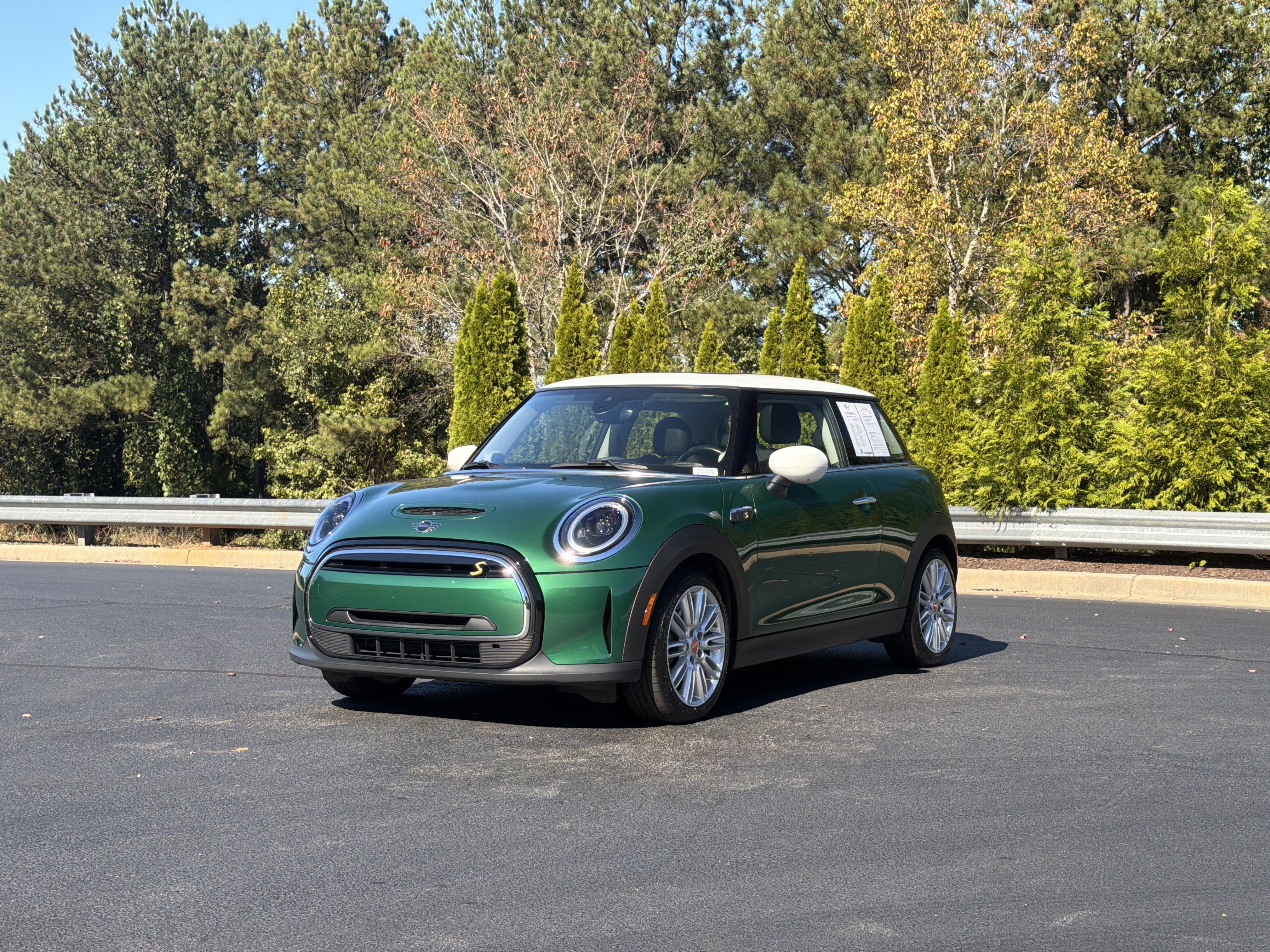 Used 2024 MINI Cooper SE FWD image 13