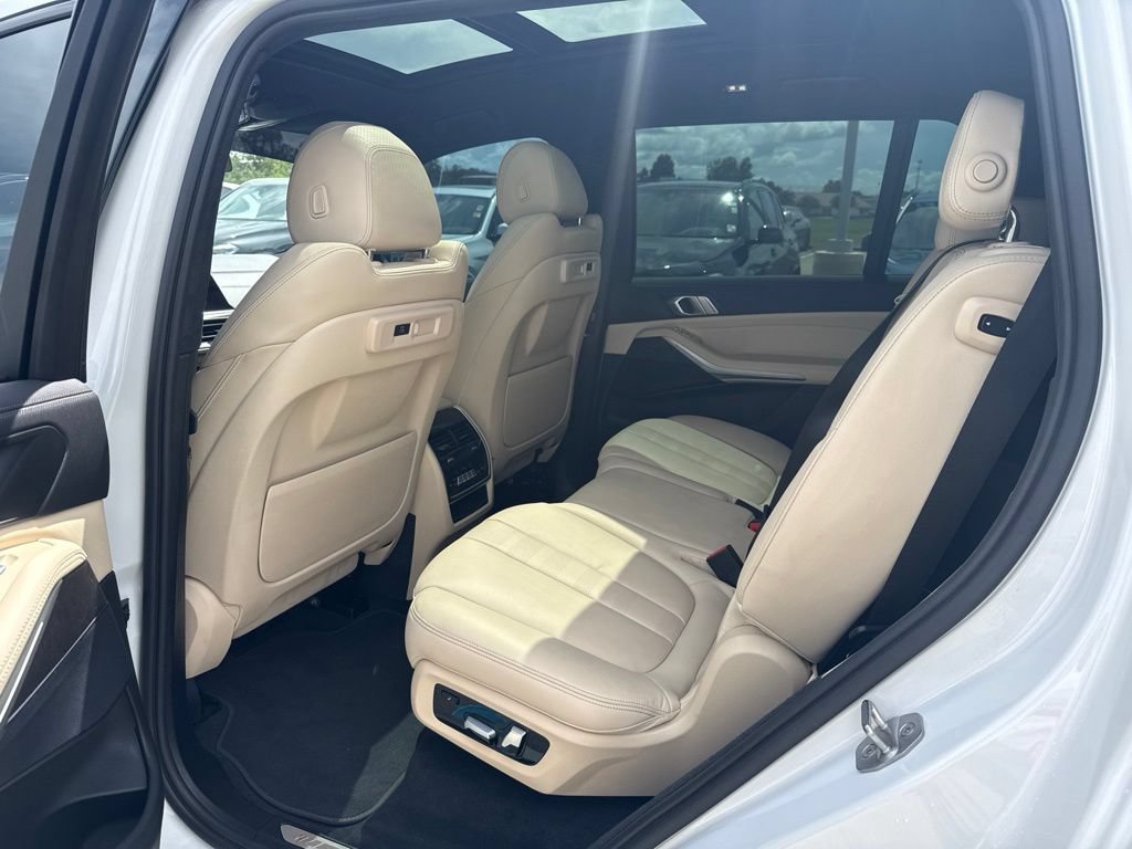 Certified 2022 BMW X7 xDrive40i w/ M Sport Package AWD/4WD image 22