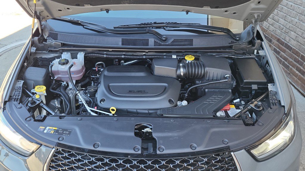 Used 2025 Chrysler Pacifica Select image 38