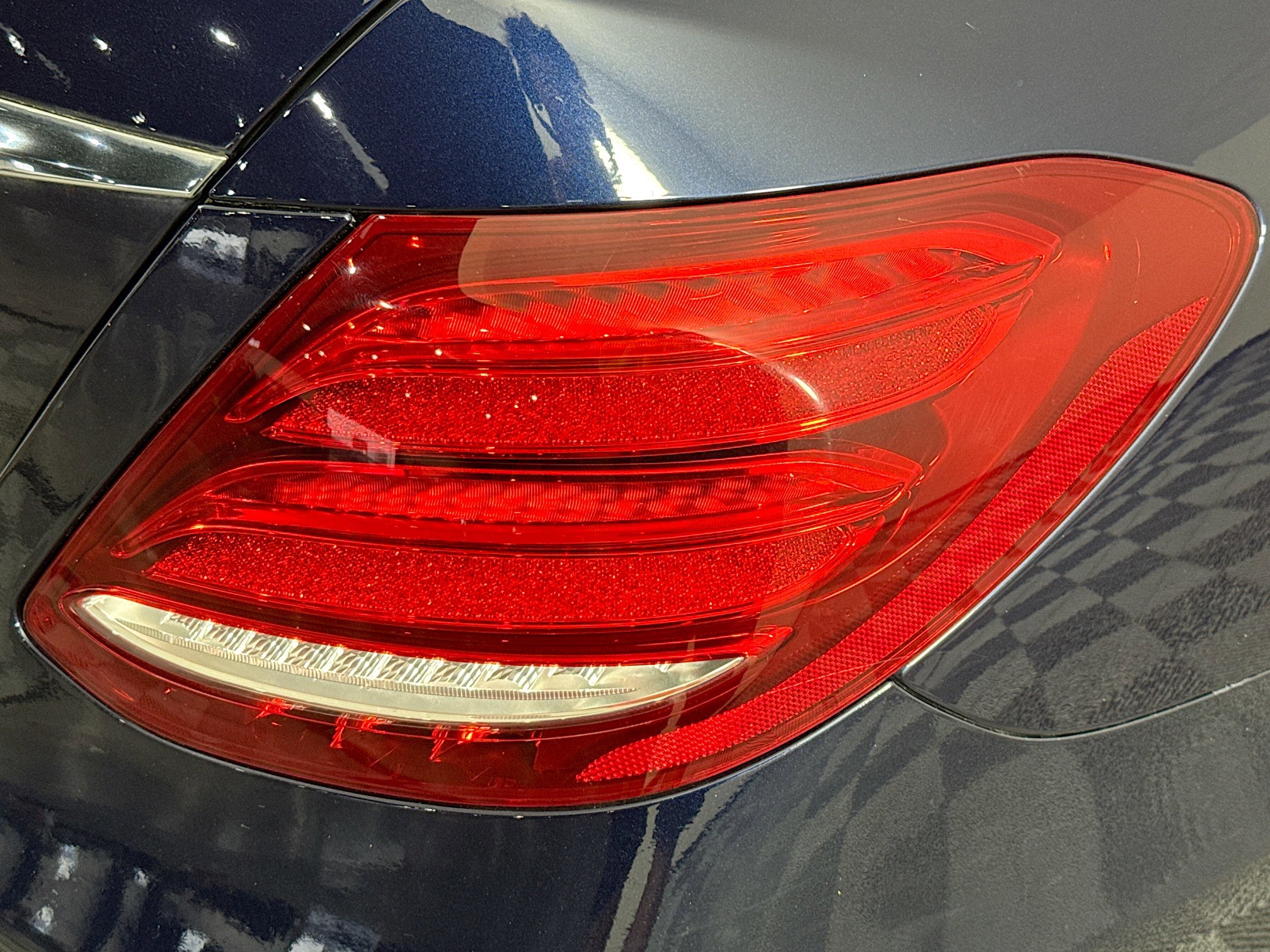 Used 2018 Mercedes-Benz E 300 w/ Premium 1 Package image 32